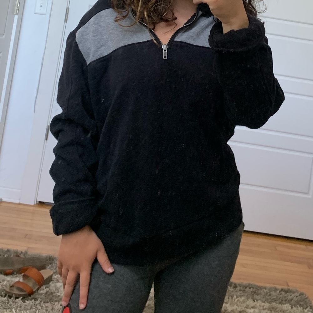 Prince & Fox black and gray quarter zip jacket